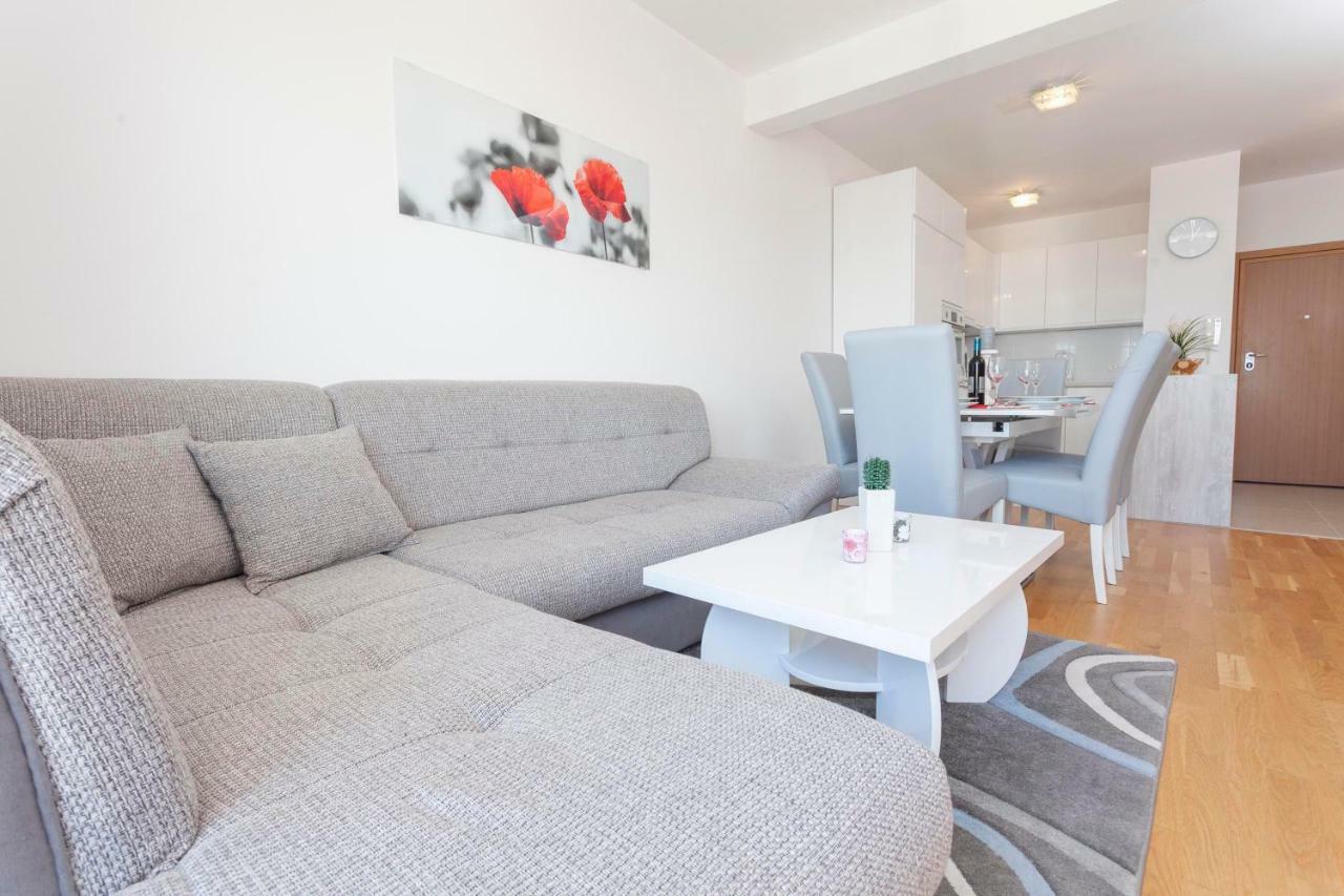 Apartments Dora Μακάρσκα Εξωτερικό φωτογραφία